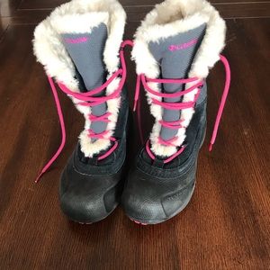 Columbia snow boots